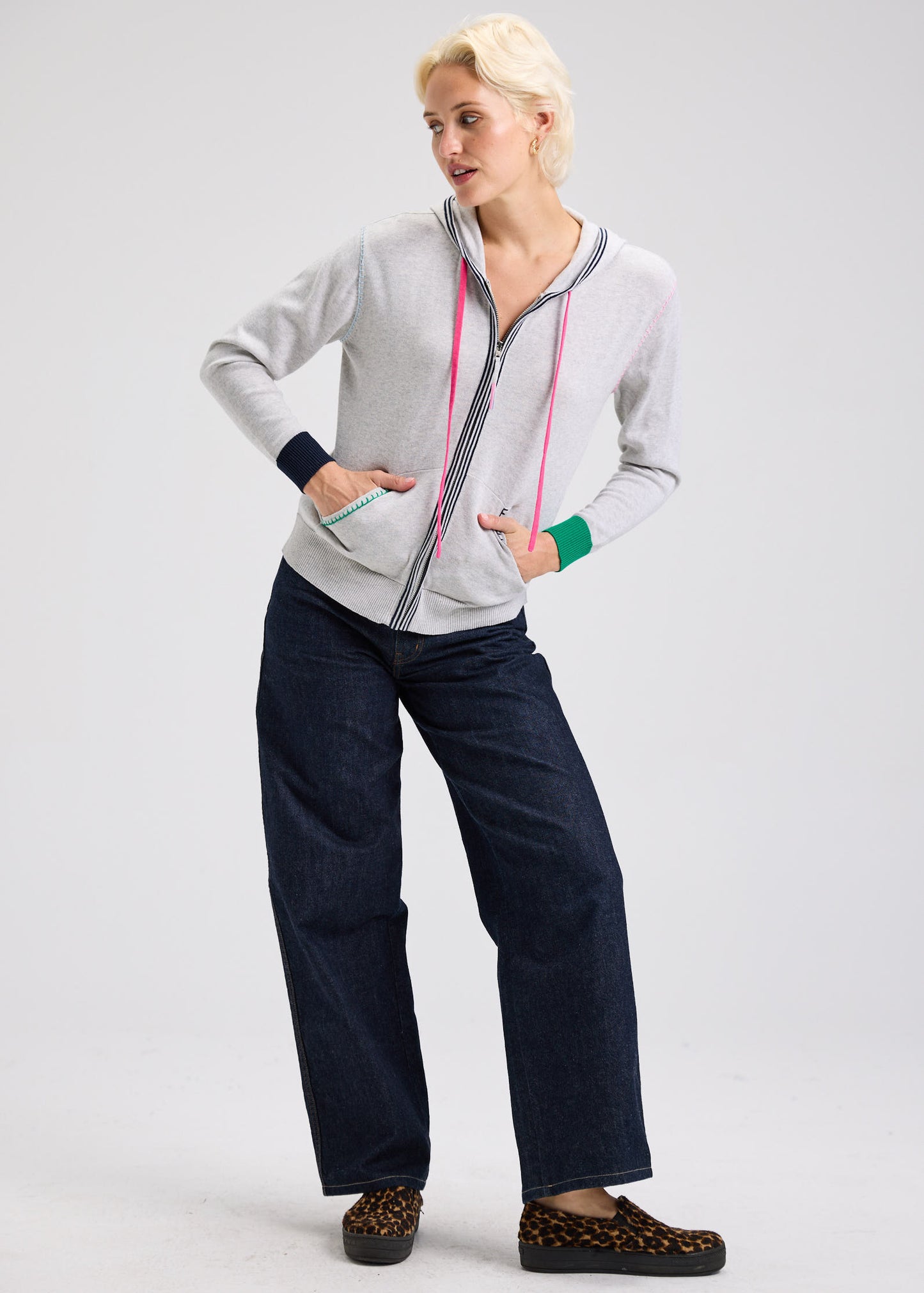 Zaket & Plover Heart Embroidery Hoodie